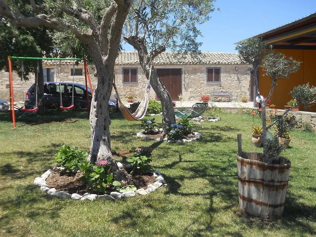 Farm stay Agriturismo Tenuta Carbonara Villa Balata di Modica